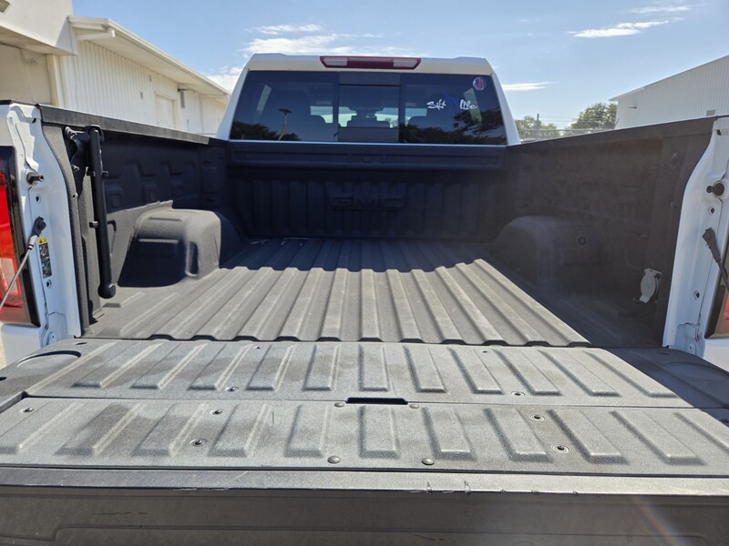 2022 Gmc Sierra 1500 SLT photo 14