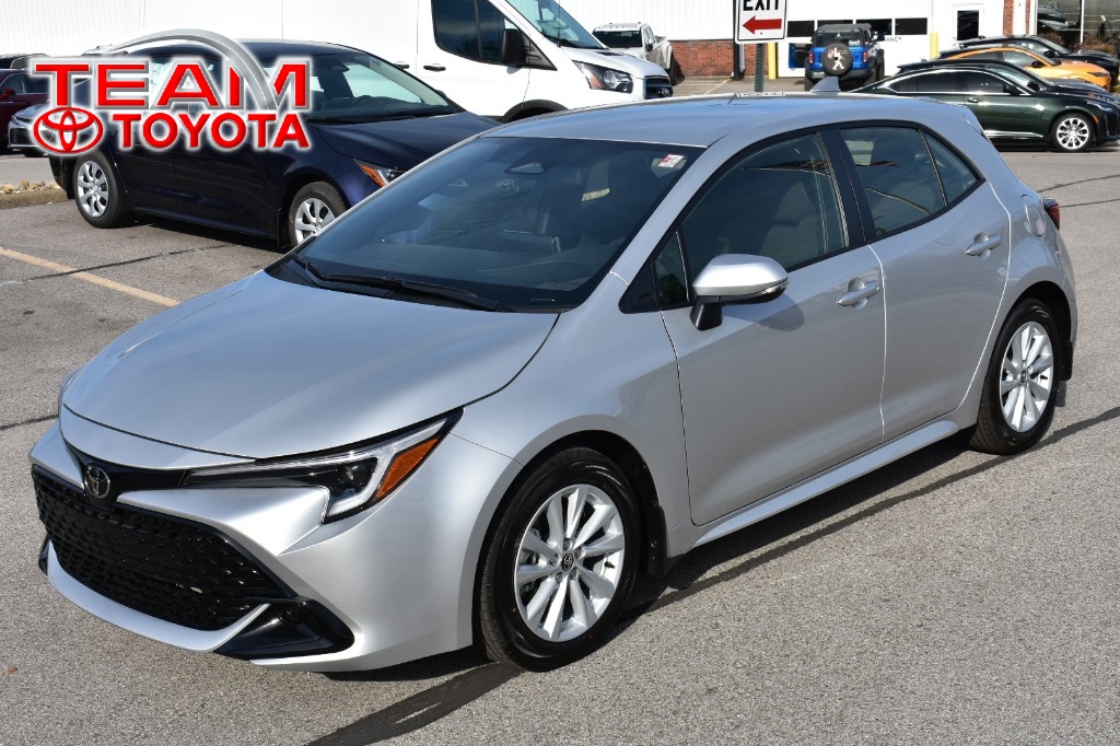 New 2024 Toyota Corolla Hatchback SE SE 5Dr HATCHBACK in Steubenville 