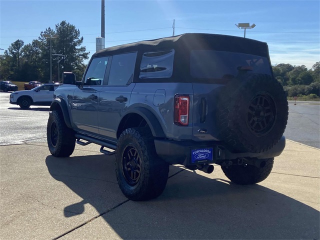 2023 Ford Bronco Base photo 3