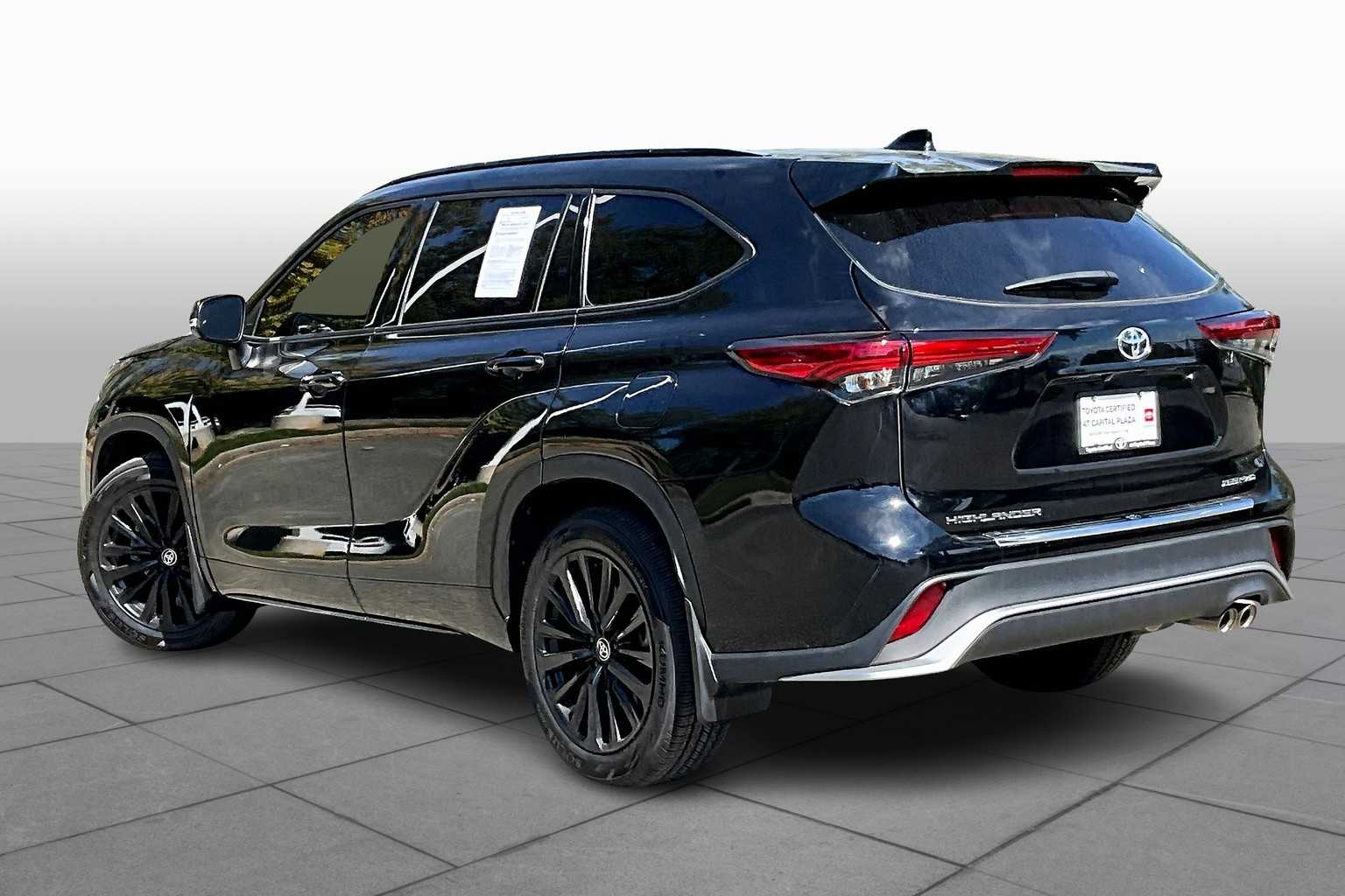 2023 Toyota Highlander XSE photo 11