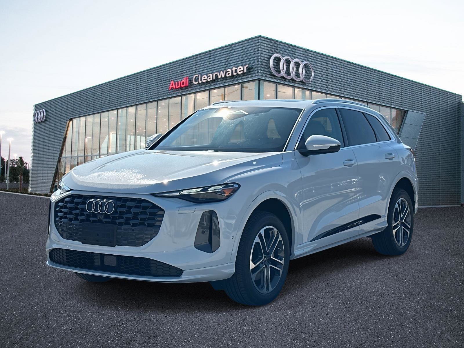 2025 Audi New Q5 Premium's photo