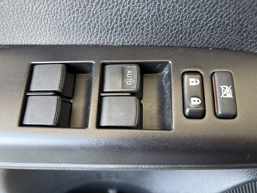 2018 Toyota RAV4 XLE photo 15