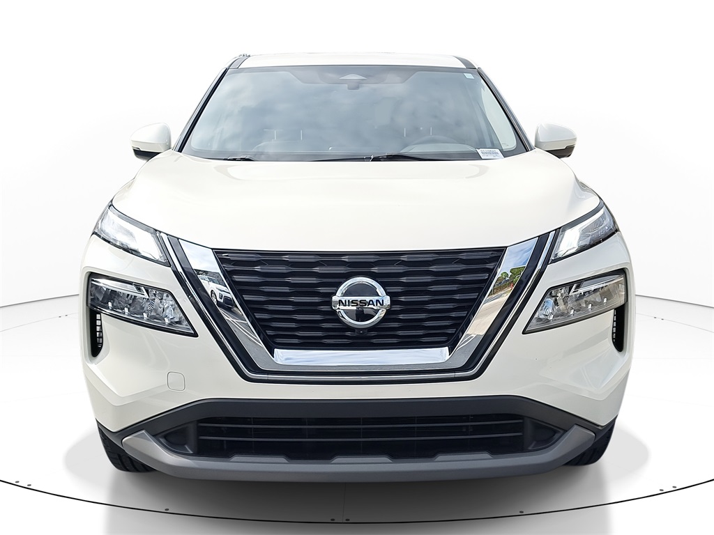 2021 Nissan Rogue SV photo 3