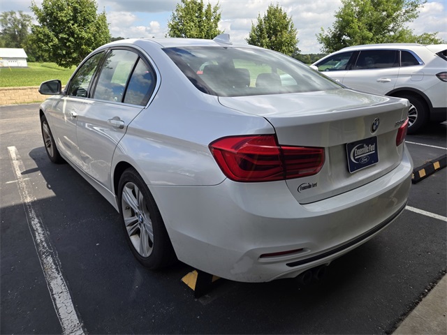 2018 Bmw 330i Sedan photo 3