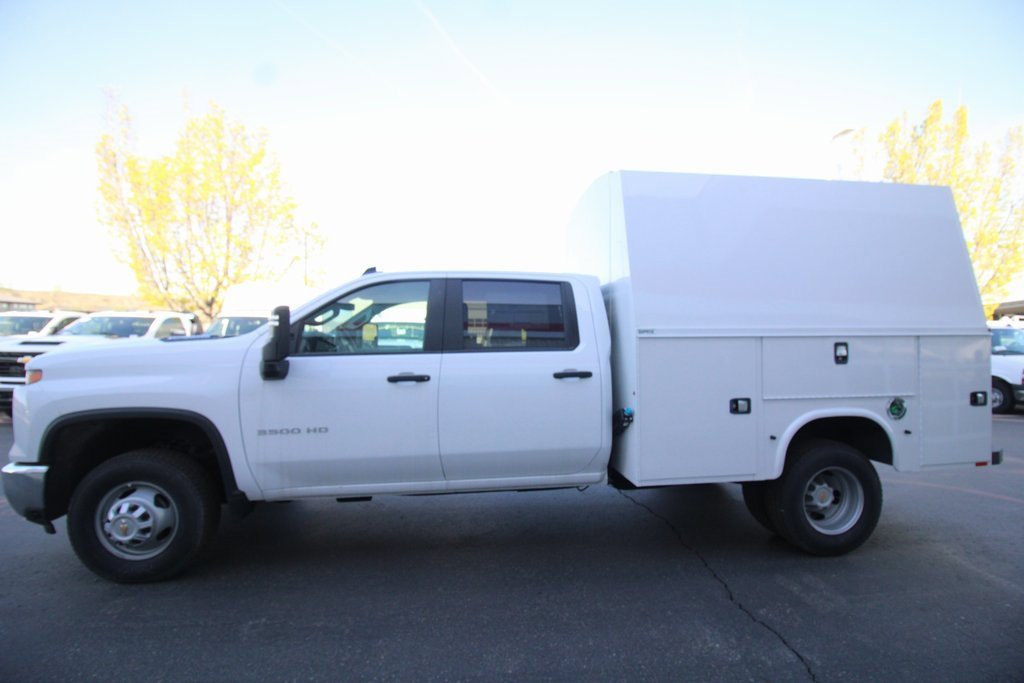 2024 Chevrolet Silverado 3500HD Work Truck photo 2