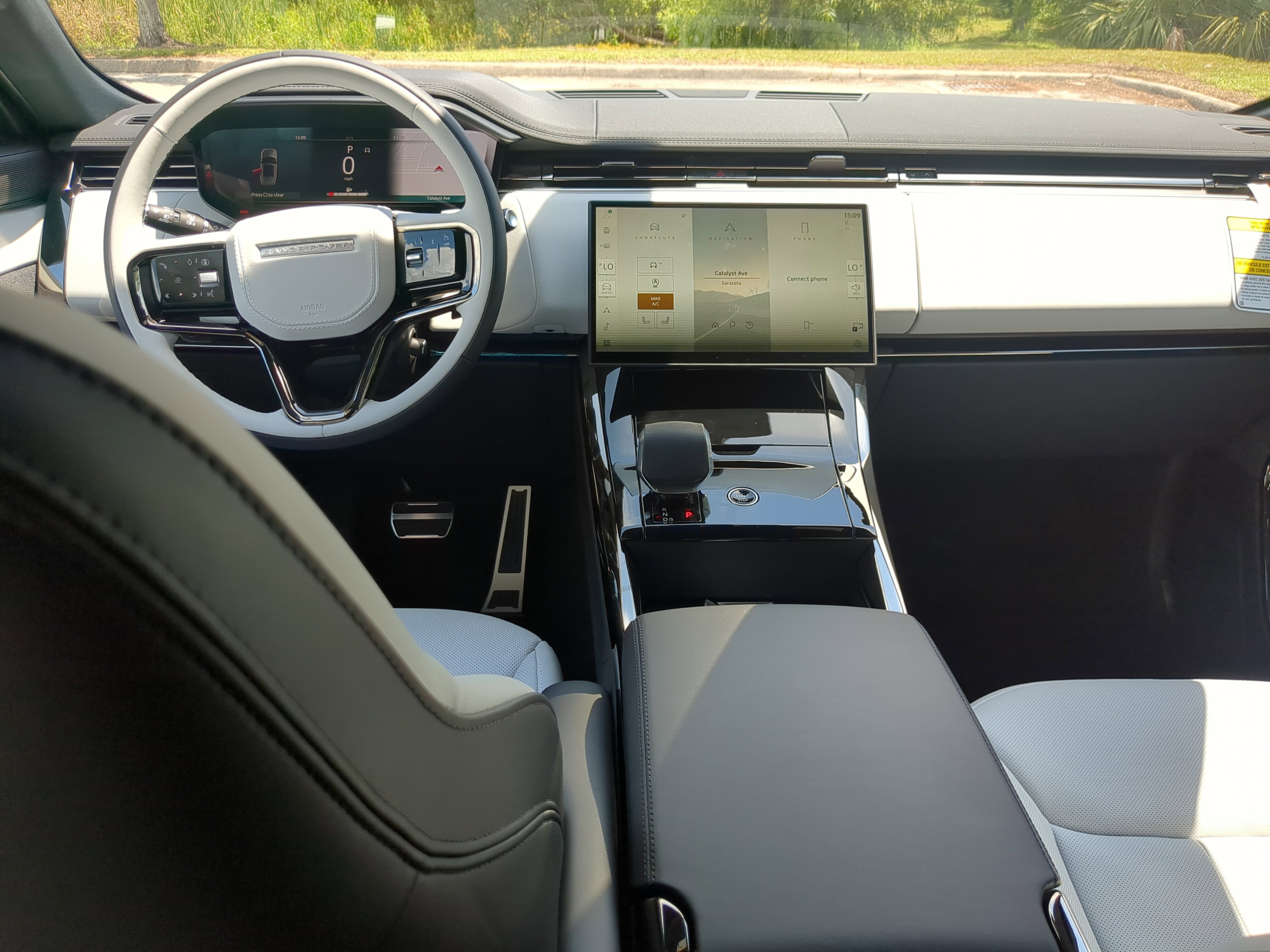 2025 Land Rover Range Rover Sport SE photo 10