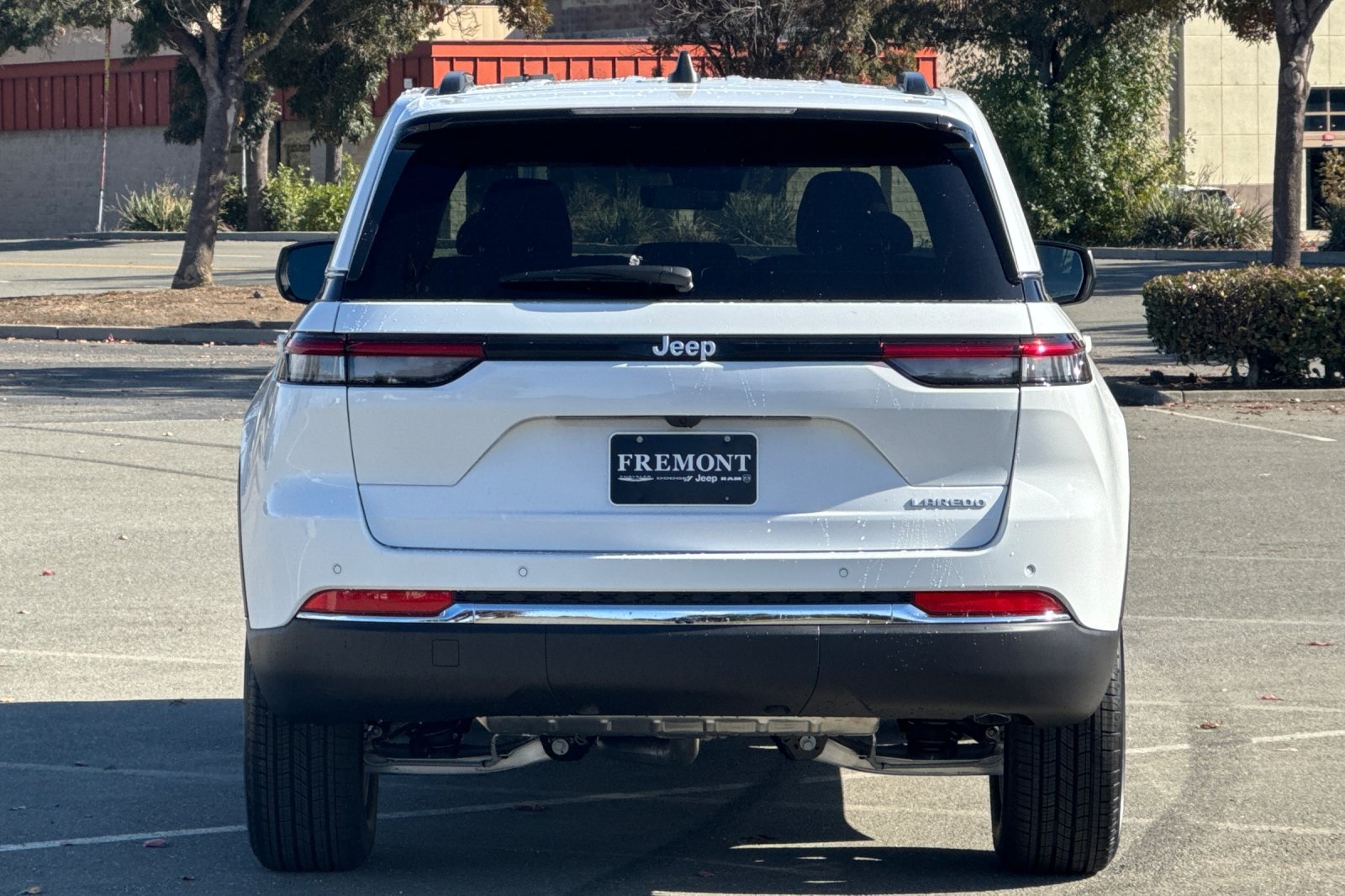 2025 Jeep Grand Cherokee Laredo photo 4