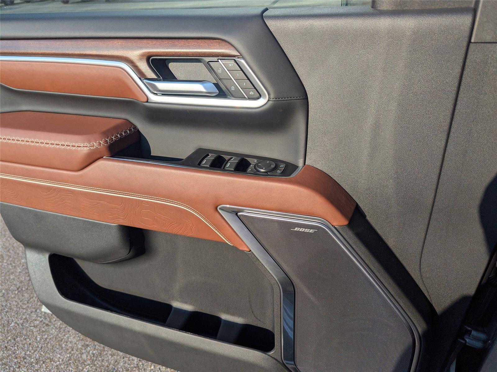 2025 Gmc Sierra 2500 HD Denali Ultimate photo 18