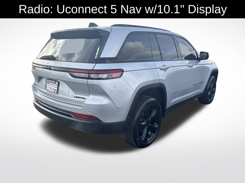 2023 Jeep Grand Cherokee Limited photo 2