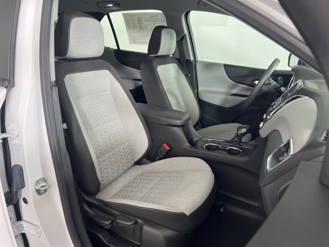 2023 Chevrolet Equinox LS photo 25