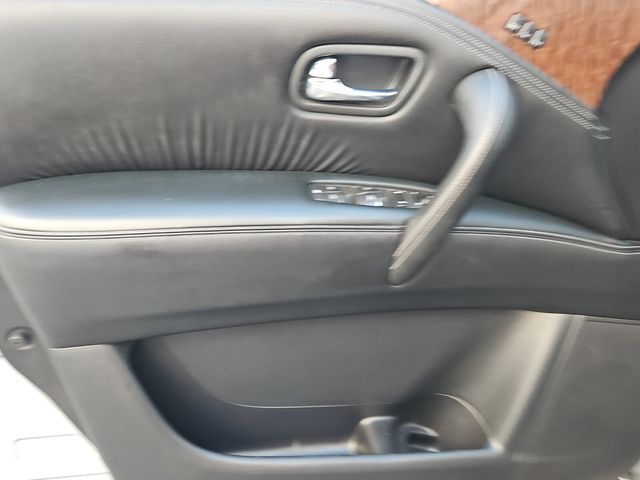2020 Nissan Armada SL photo 24