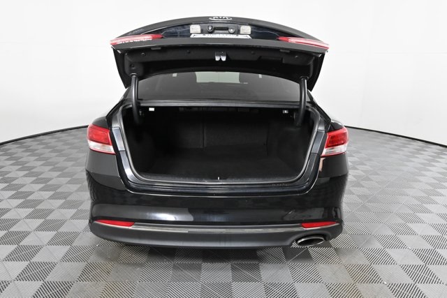 2017 Kia Optima 1.6T LX photo 9