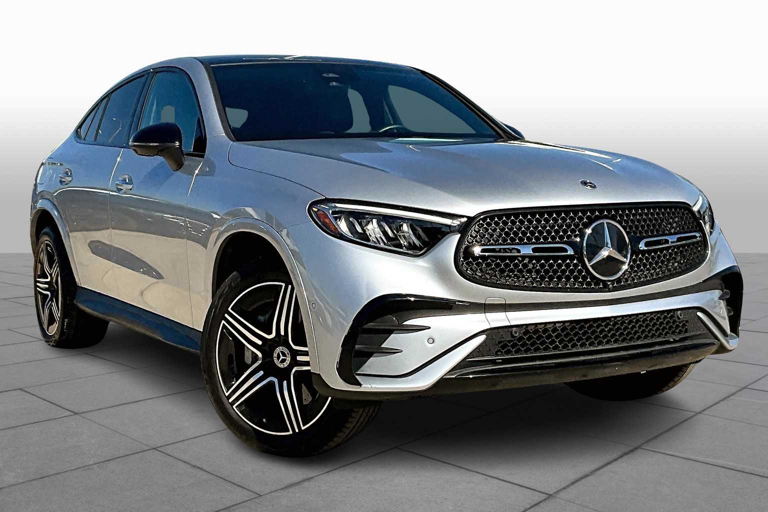 2024 Mercedes Benz GLC 300 4MATIC photo 2