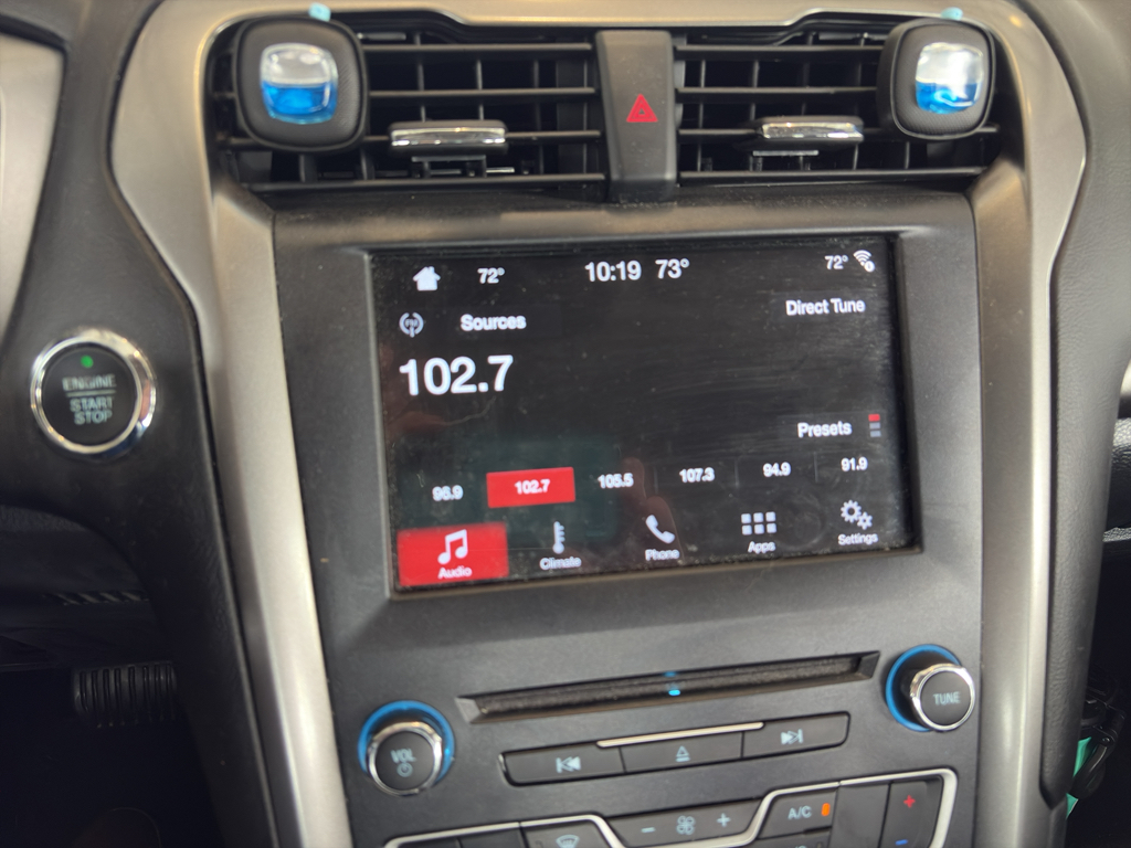 2017 Ford Fusion SE photo 9