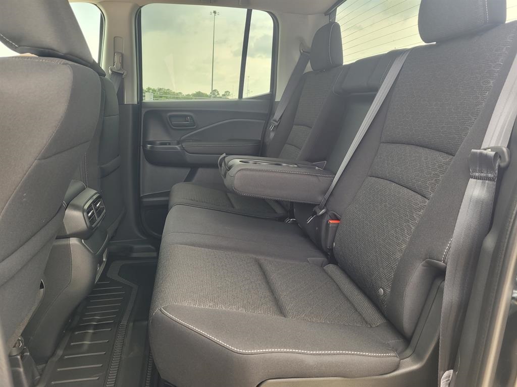 2025 Honda Ridgeline Sport photo 12