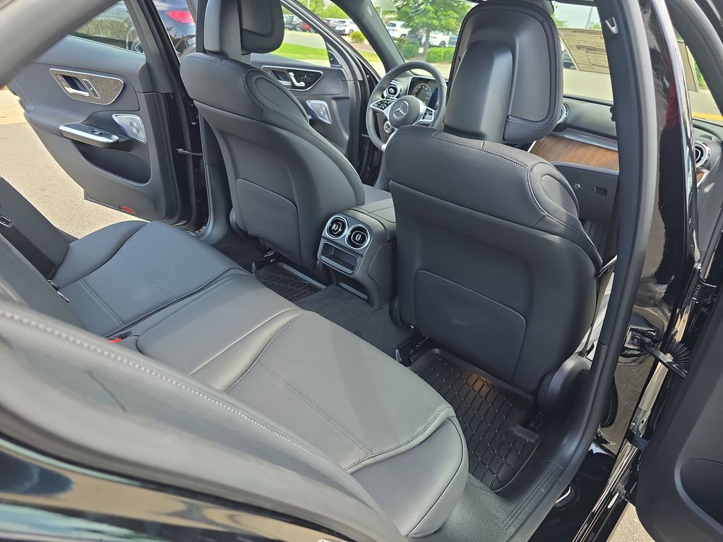 2025 Mercedes Benz C 300 photo 10