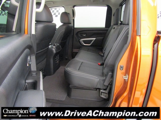 2019 Nissan Titan PRO-4X photo 15
