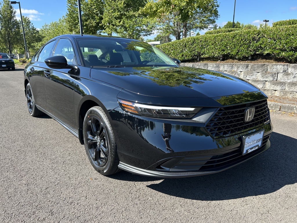 2025 Honda Accord SE photo 2