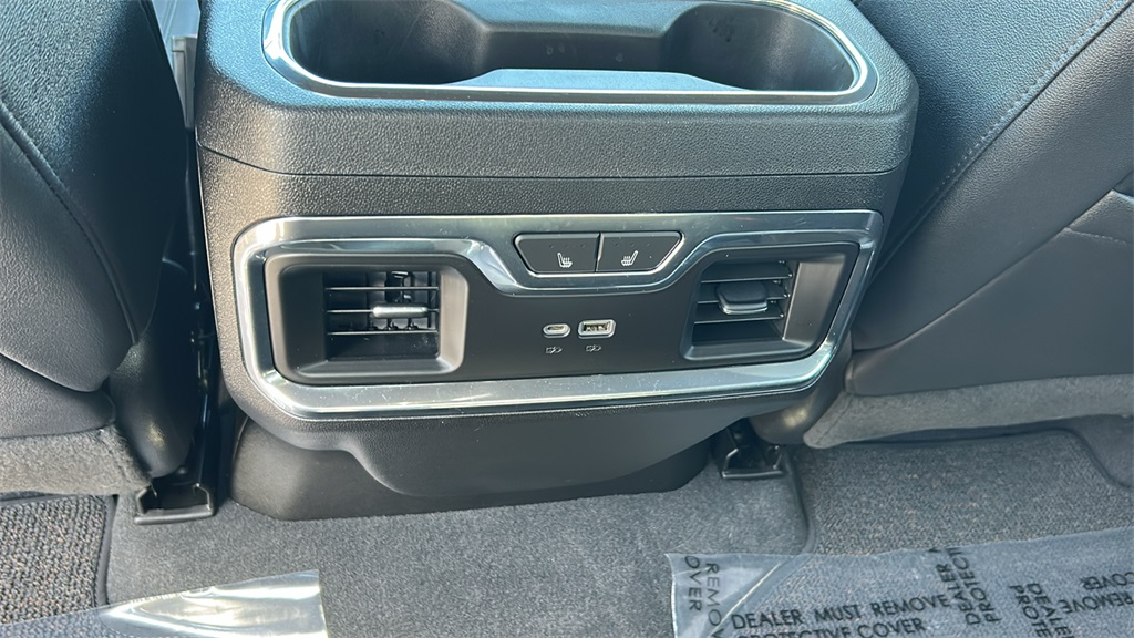 2023 Chevrolet Silverado 1500 High Country photo 22