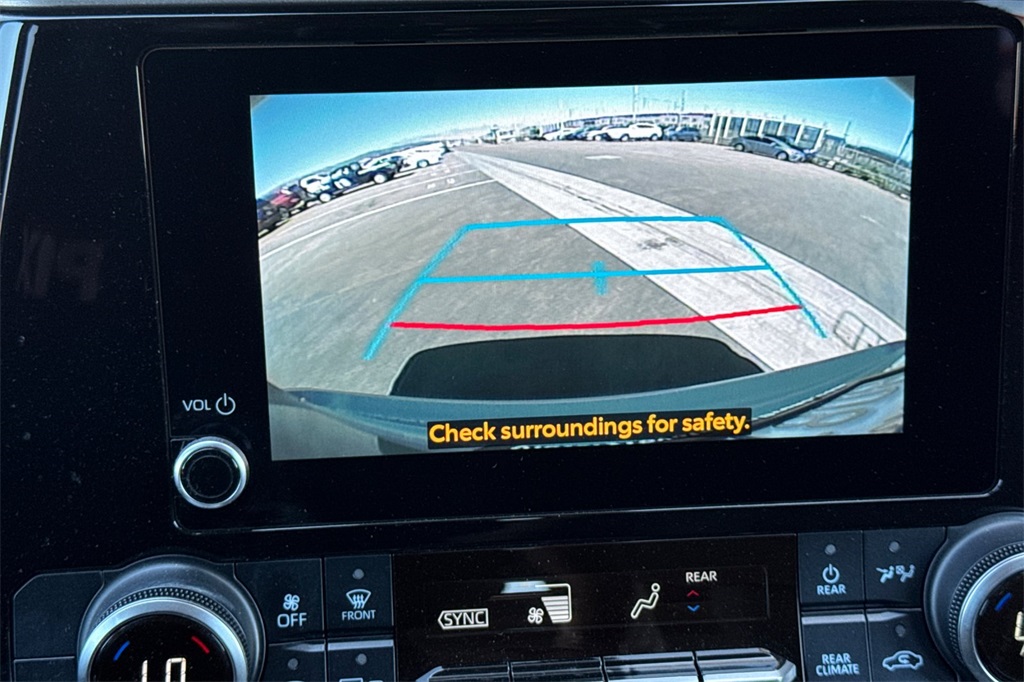 2024 Toyota Highlander LE photo 23