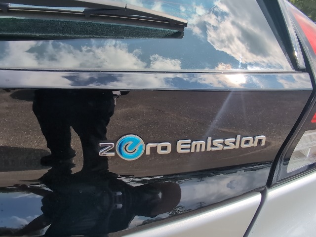 2019 Nissan Leaf SV Plus photo 8