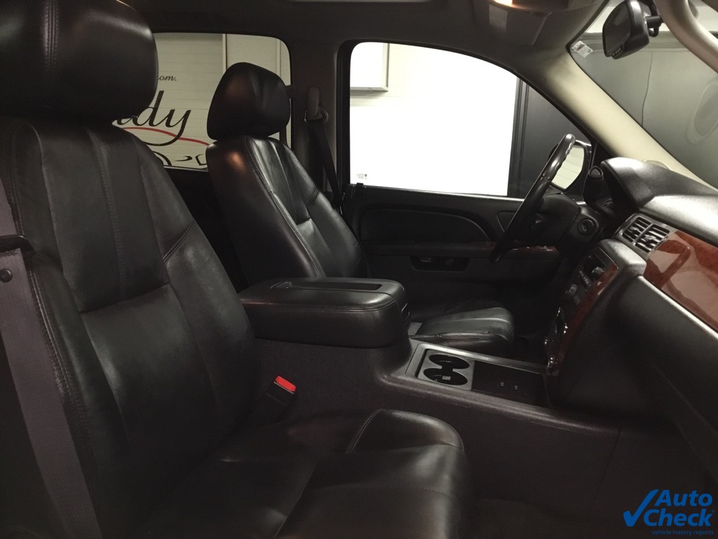 2011 Chevrolet Tahoe LT photo 34