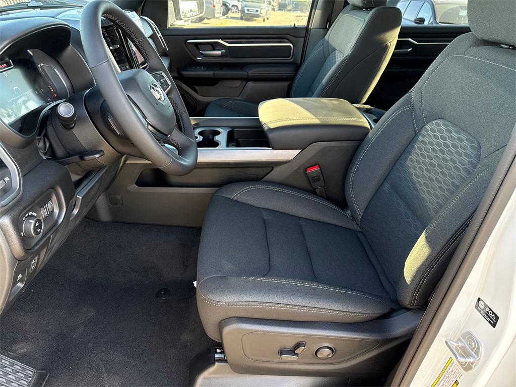 2025 Ram 1500 Big Horn Lone Star photo 23