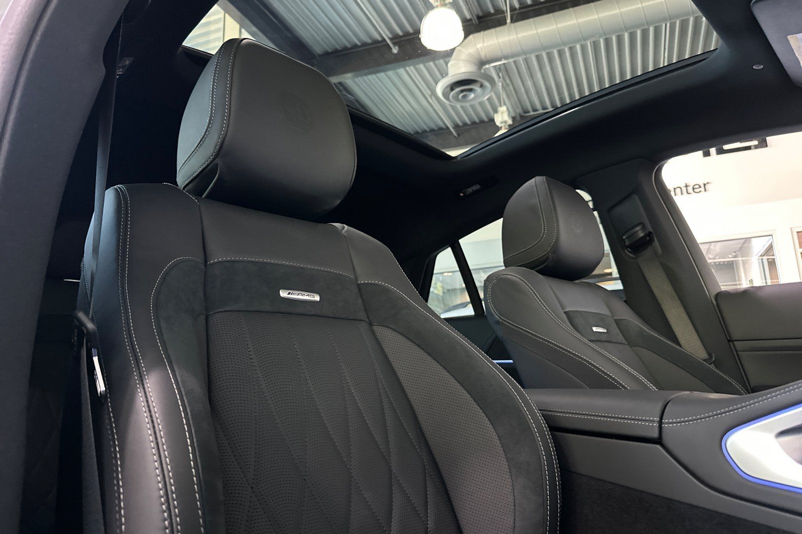 2026 Mercedes Benz GLE 53 AMG 4MATIC photo 3