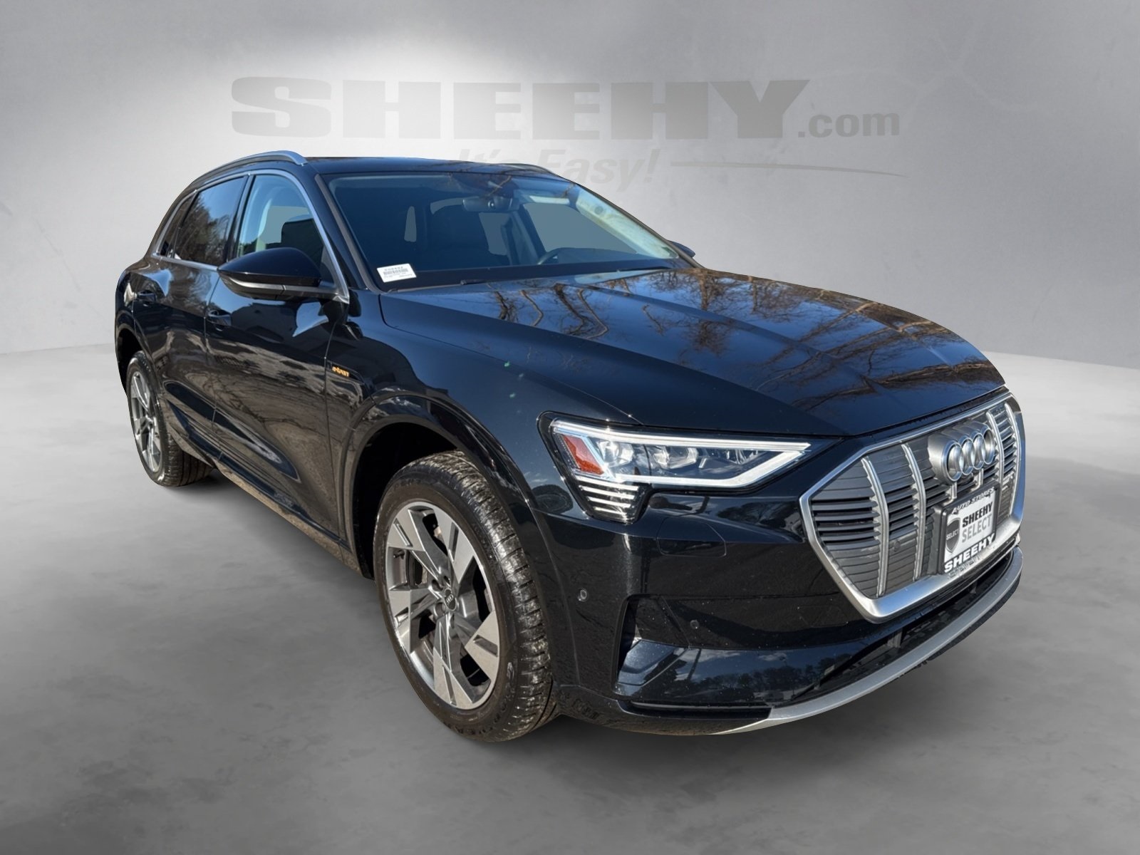 Used 2022 Audi e-tron Premium Plus with VIN WA1LAAGE6NB010099 for sale in Warrenton, VA