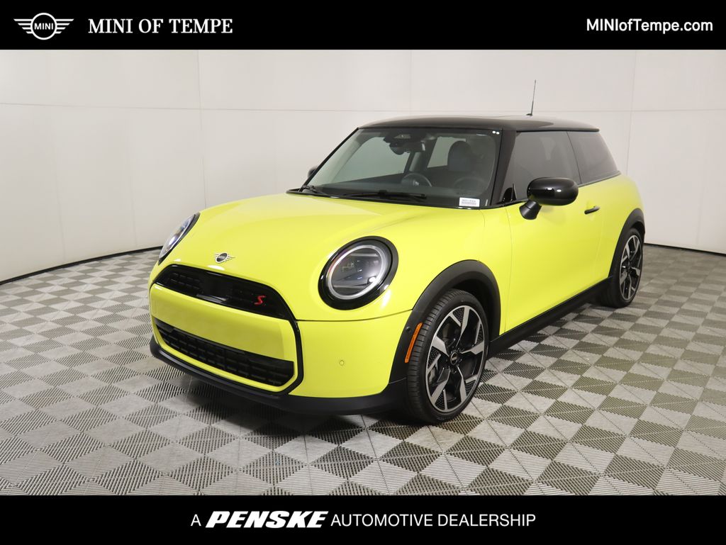 2025 MINI Hardtop 2 Door S's photo