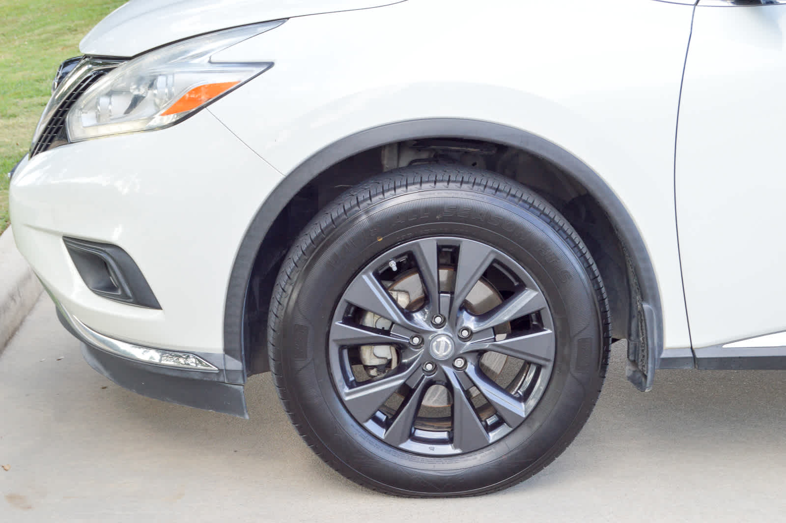 2017 Nissan Murano SV photo 5