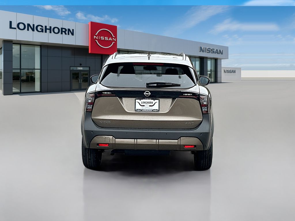 2025 Nissan Kicks SV photo 4