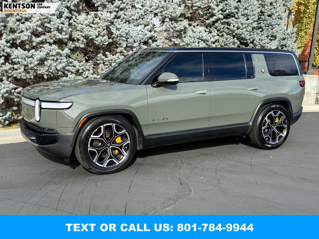 2022 Rivian R1S Launch Edition's photo