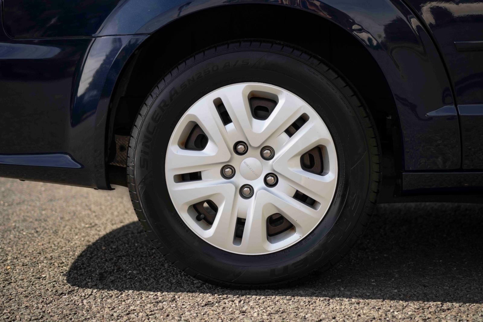 2015 Dodge Grand Caravan SE photo 22