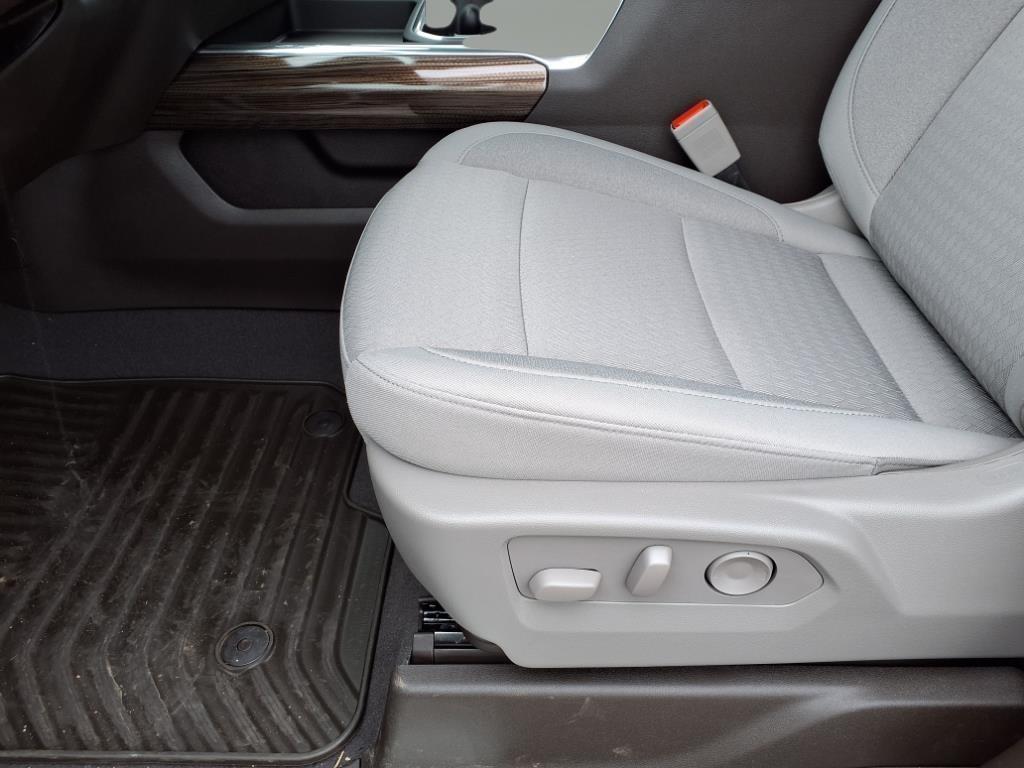2025 Chevrolet Silverado 2500HD LT photo 11