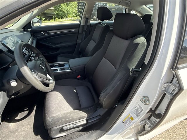 2019 Honda Accord LX photo 10