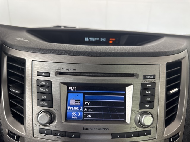 2014 Subaru Outback 2.5i photo 14
