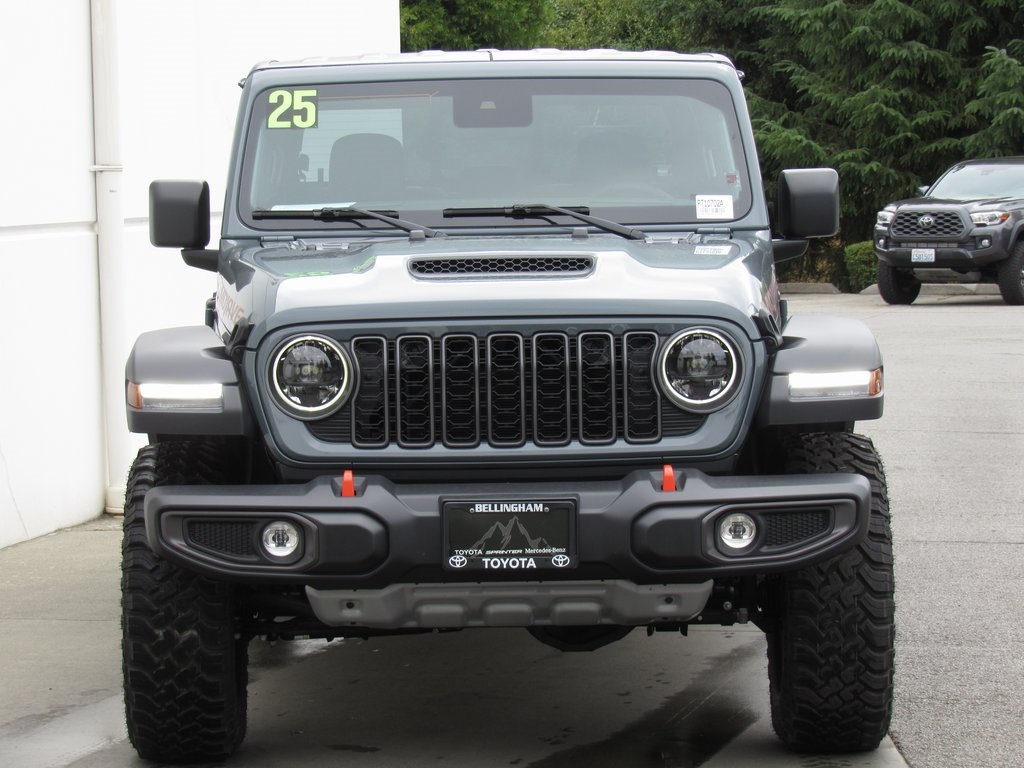 2025 Jeep Gladiator Mojave photo 3