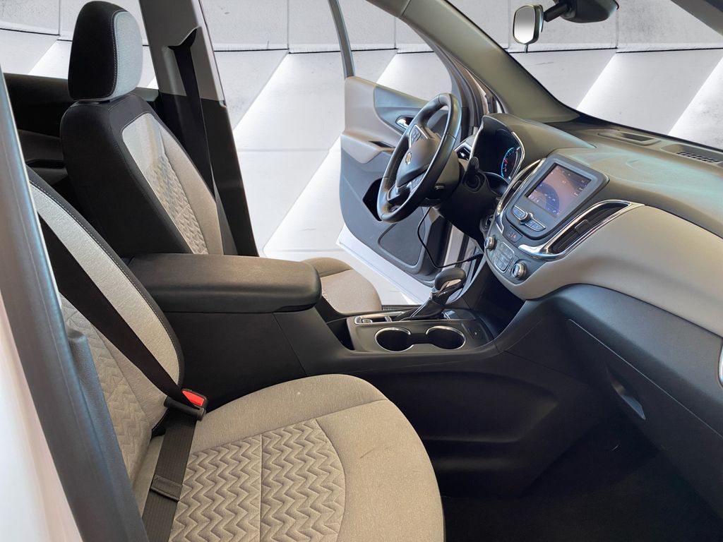 2024 Chevrolet Equinox LT photo 11