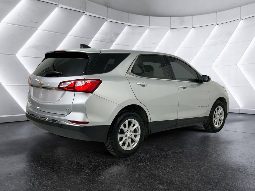 2020 Chevrolet Equinox LT photo 4