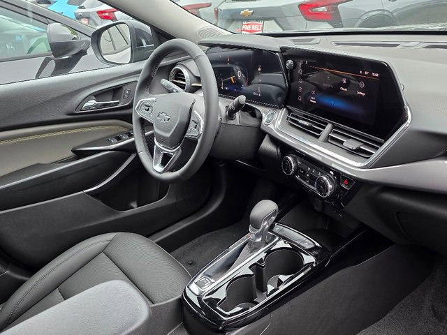 2025 Chevrolet Trax ACTIV photo 6