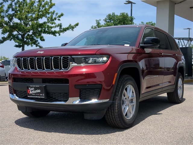 2025 Jeep Grand Cherokee Laredo X photo 4