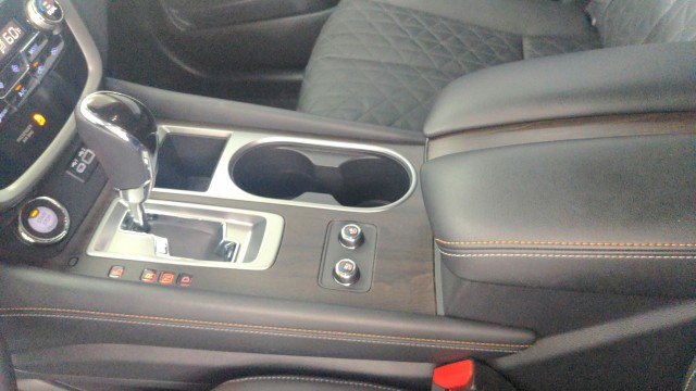 Used 2024 Brilliant Silver Metallic Nissan Platinum image 17