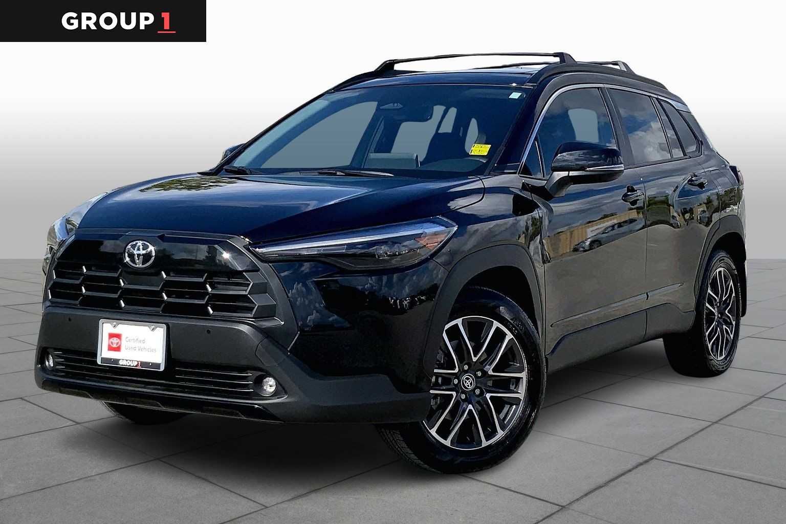 2026 Toyota Corolla Cross XLE's photo