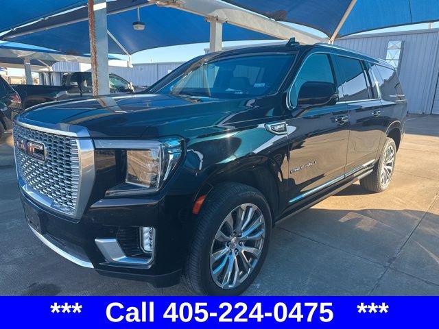 2021 GMC Yukon XL Denali's photo