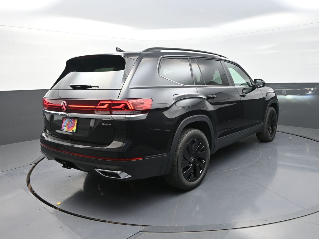 2025 Volkswagen Atlas SE Technology photo 7
