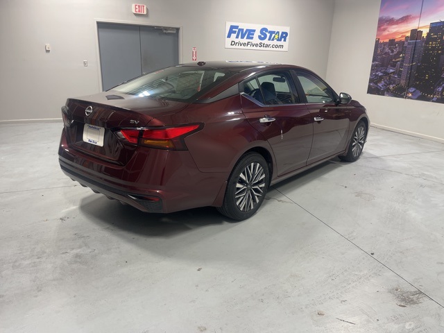 2024 Nissan Altima 2.5 SV photo 4