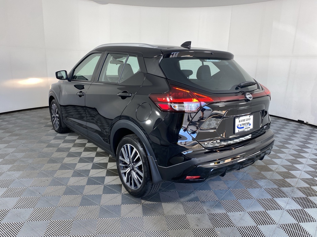 2023 Nissan Kicks SV photo 5