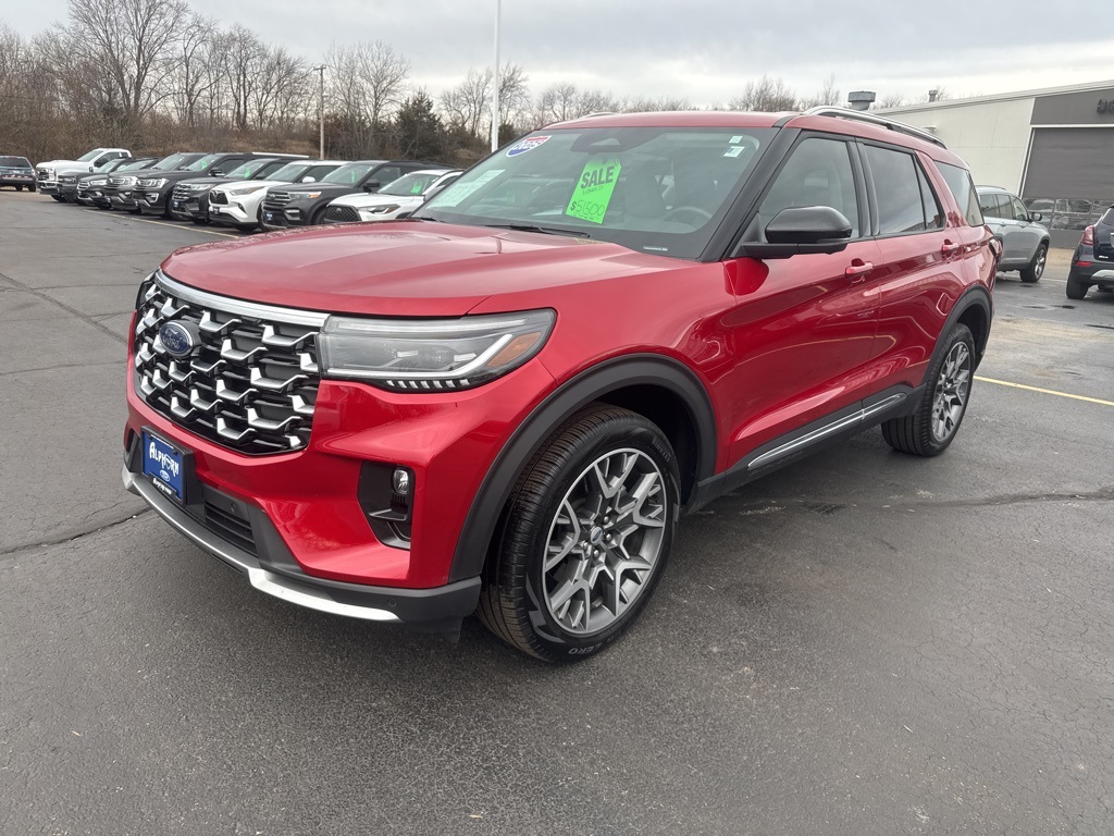 2025 Ford Explorer Platinum photo 2