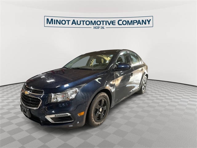 2015 Chevrolet Cruze photo 3